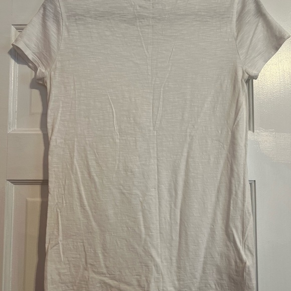 #58 ANN TAYLOR • WHITE TEXTURED DESIGNED TOP - Picture 2 of 4